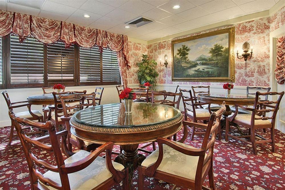 פלאנט סיטי Red Rose Inn & Suites מראה חיצוני תמונה